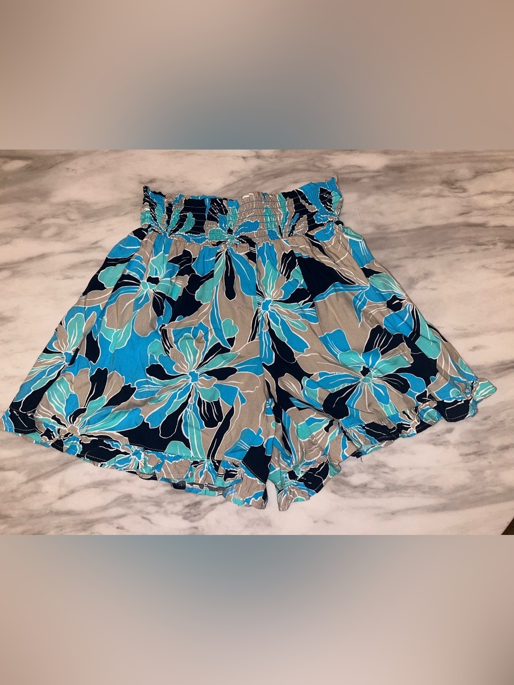 NWOT Tommy Hilfiger Floral Shorts Blue Tan Smocked Waist Flowy Summer
